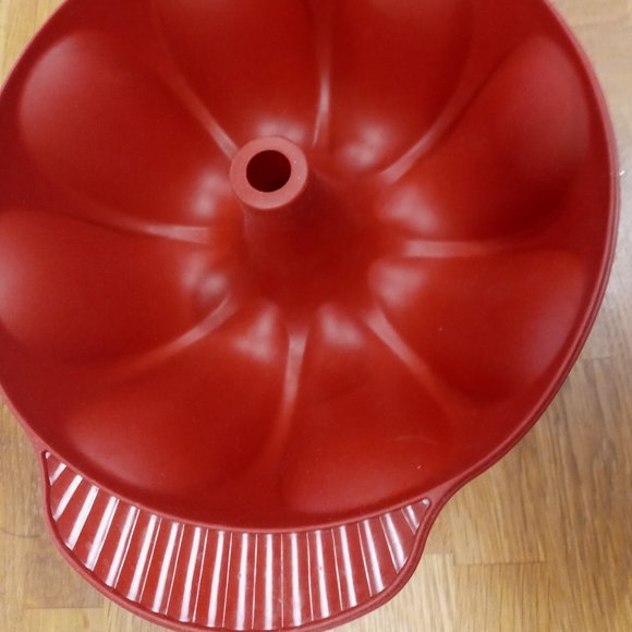 SILICONE Bundt / quiche pan SET OF 2 - Picture 1 of 5